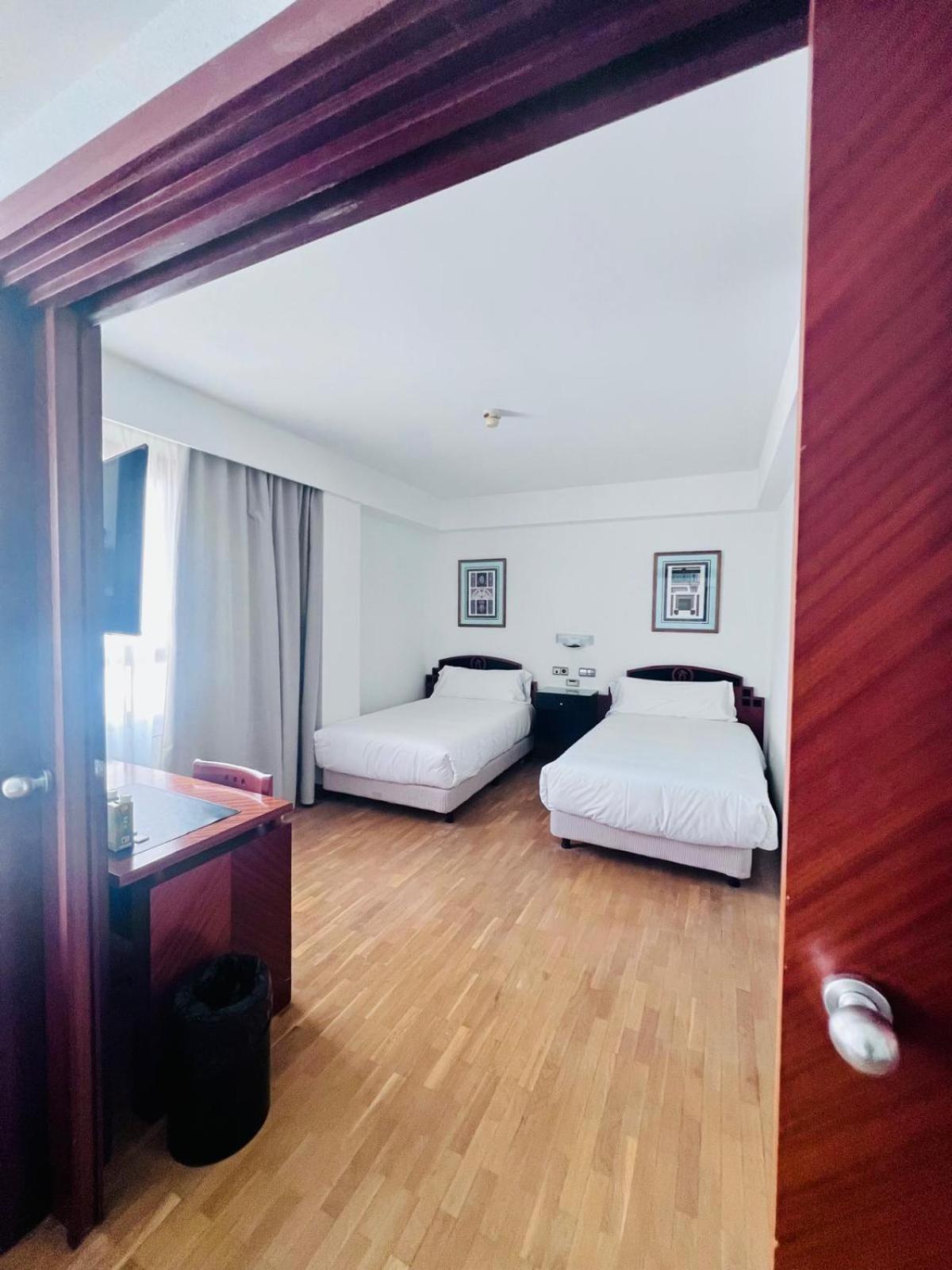 Hotel Itc Ciudad De Haro Extérieur photo